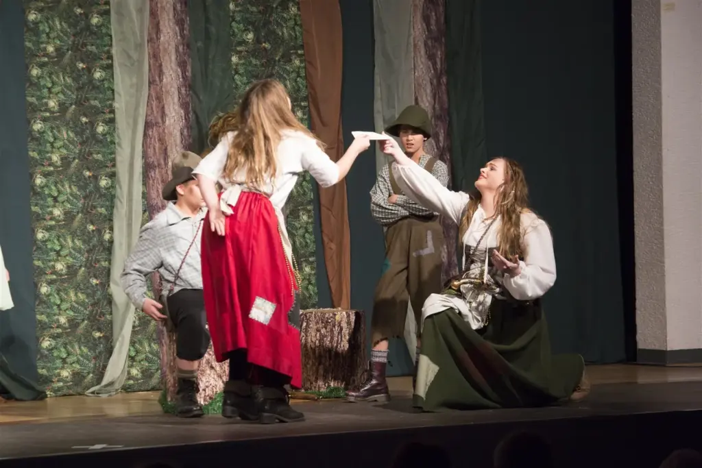 Der Teufel mit den drei goldenen Haaren – Galerie 14