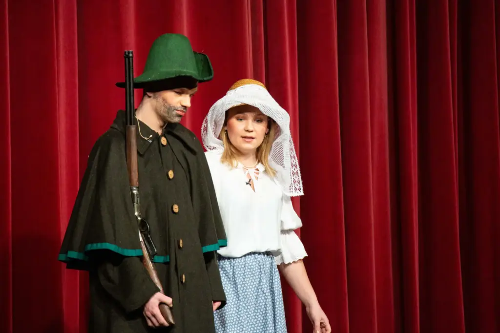 Schneeweißchen und Rosenrot – Galerie 42
